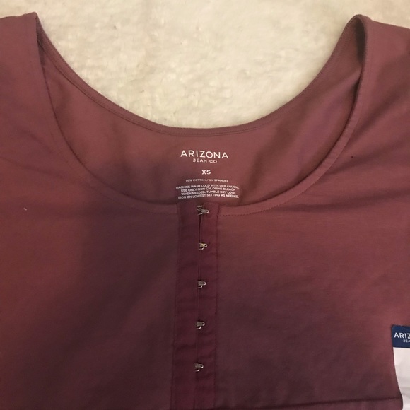 Short sleeve Tee shirt from Arizona jean co - Picture 2 of 3